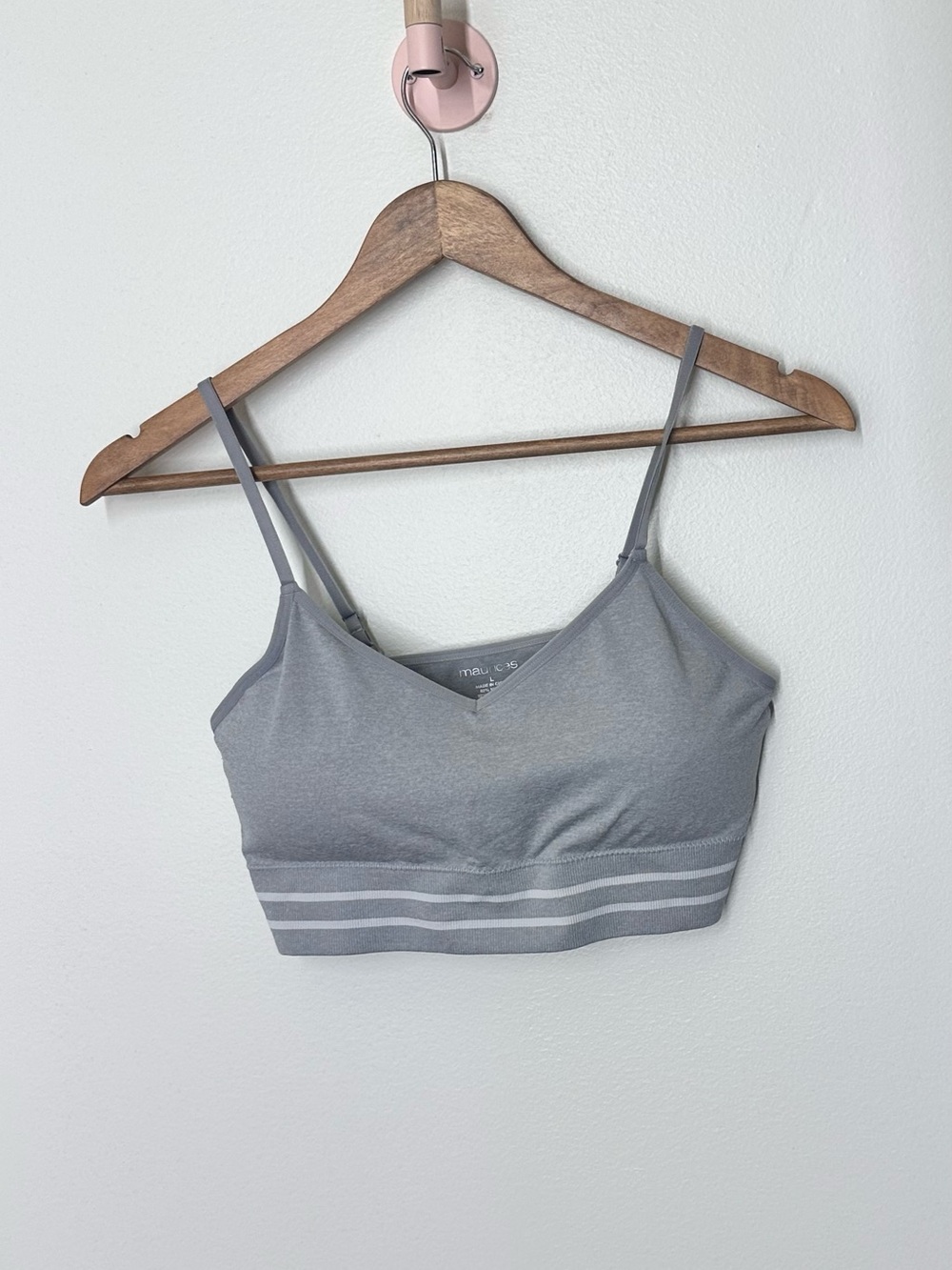 Maurices Gray Seamless Bralette Large Wireless V-Neck Padded Lounge Bra - Picture 3 of 7